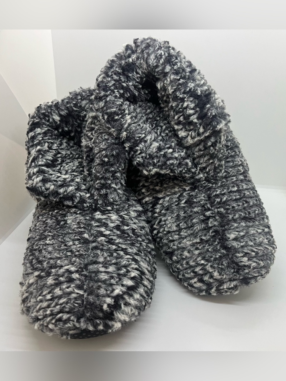 FAUX FUR SLIPPERS by Pandemonium of Seattle